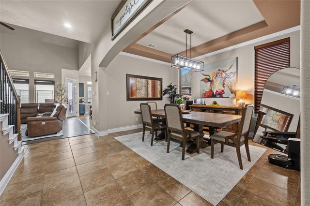 12411 Emerald Lane, Mont Belvieu, TX 77535