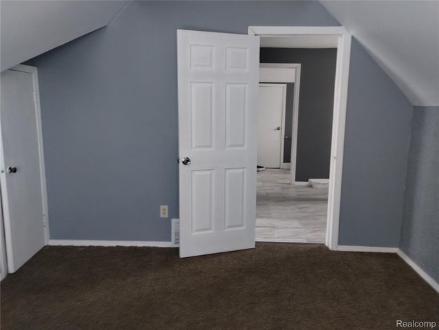 18633 Goulburn Street, Detroit, MI 48205