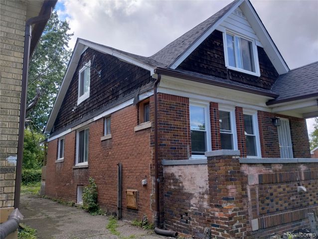 18633 Goulburn Street, Detroit, MI 48205