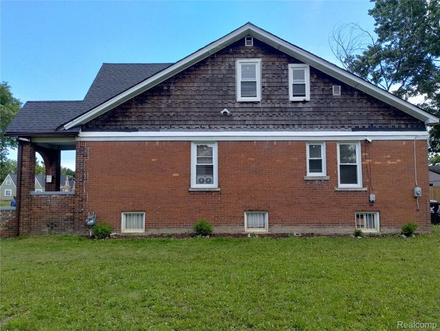18633 Goulburn Street, Detroit, MI 48205