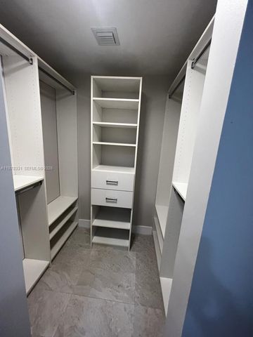 488 NE 18th St 2302, Miami, FL 33132