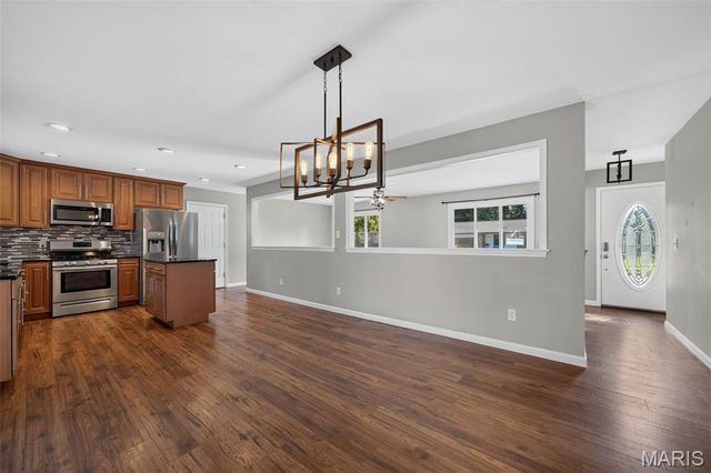 2815 Birch Tree Drive, St Charles, MO 63301