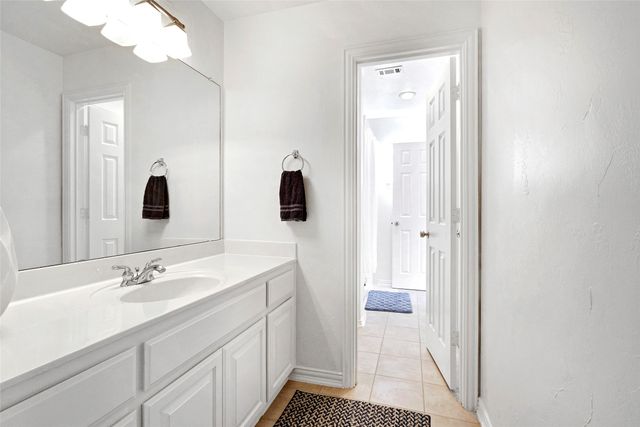 2505 Sir Tristram, Lewisville, TX 75056