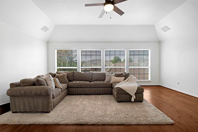 2505 Sir Tristram, Lewisville, TX 75056