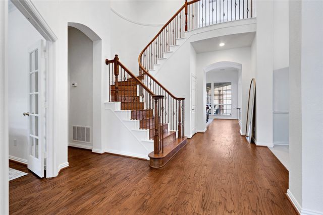 2505 Sir Tristram, Lewisville, TX 75056