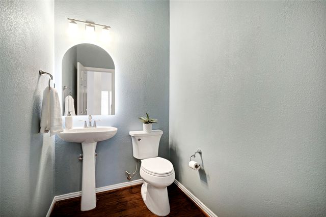 2505 Sir Tristram, Lewisville, TX 75056