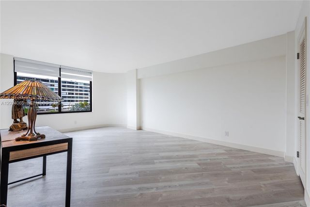 3590 S Ocean Boulevard 410, South Palm Beach, FL 33480