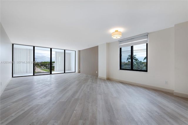 3590 S Ocean Boulevard 410, South Palm Beach, FL 33480