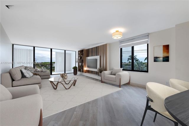 3590 S Ocean Boulevard 410, South Palm Beach, FL 33480