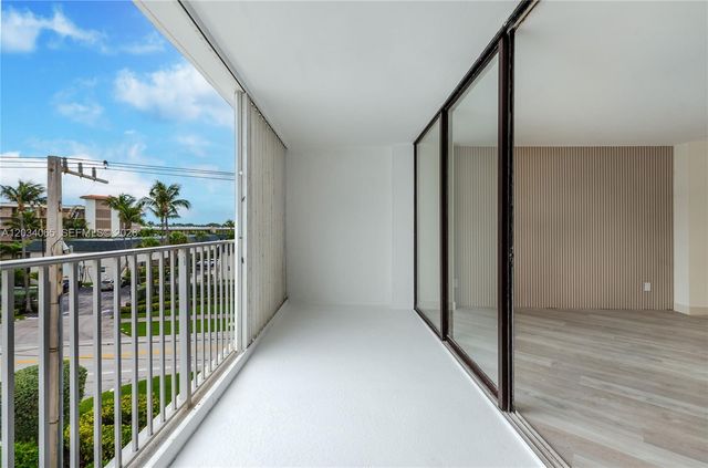 3590 S Ocean Boulevard 410, South Palm Beach, FL 33480