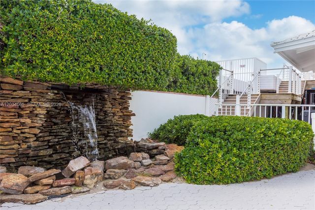 3590 S Ocean Boulevard 410, South Palm Beach, FL 33480
