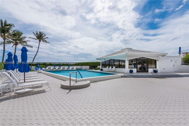3590 S Ocean Boulevard 410, South Palm Beach, FL 33480