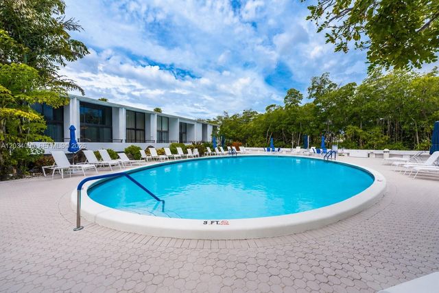 3590 S Ocean Boulevard 410, South Palm Beach, FL 33480
