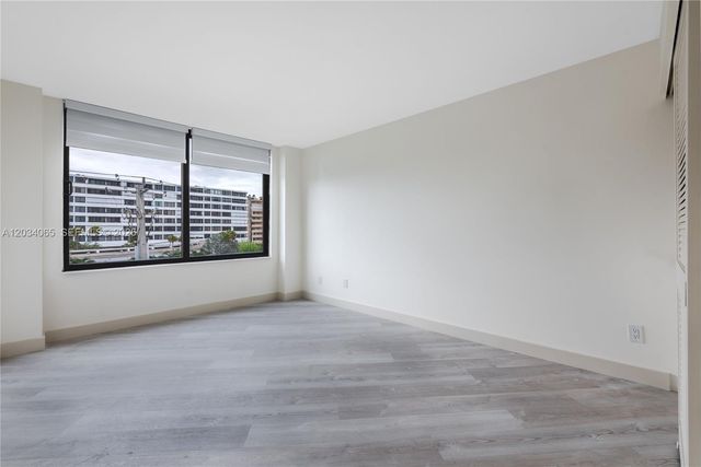 3590 S Ocean Boulevard 410, South Palm Beach, FL 33480