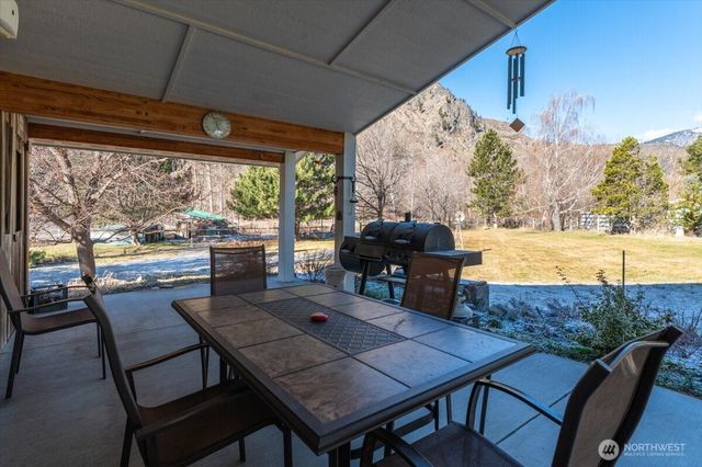 12821 Entiat River Road, Entiat, WA 98822