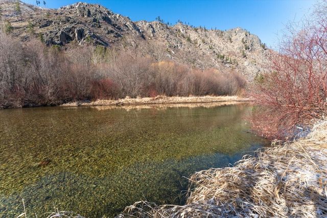 12821 Entiat River Road, Entiat, WA 98822