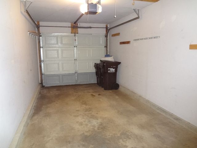 220 Brett Circle B, Wauconda, IL 60084