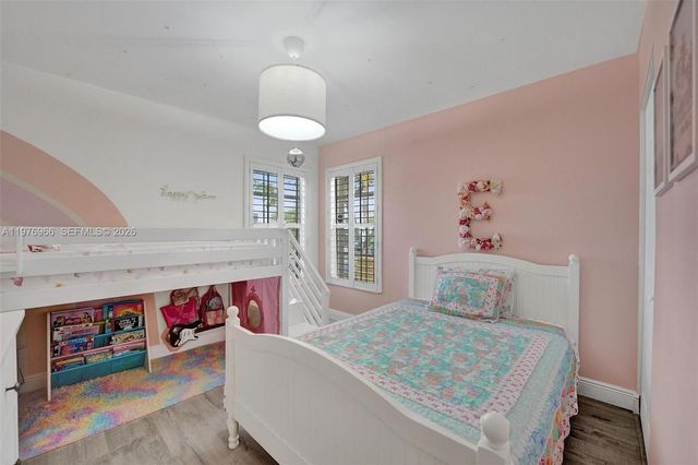 9304 Arborwood Cir, Davie, FL 33328