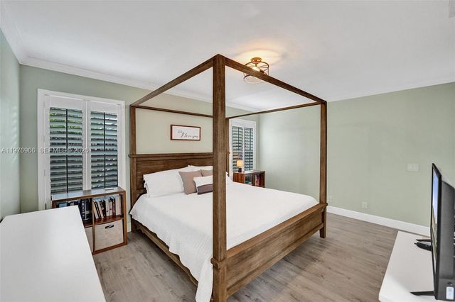 9304 Arborwood Cir, Davie, FL 33328