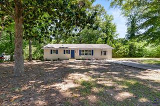 826 Oak Ridge Dr, Perry, GA 31069