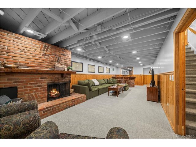 24 Rangeview Dr, Wheat Ridge, CO 80215