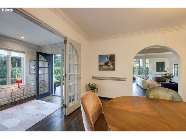 4422 Sw FAIRVIEW Blvd, Portland, OR 97221