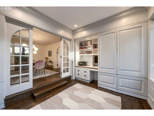 4422 Sw FAIRVIEW Blvd, Portland, OR 97221