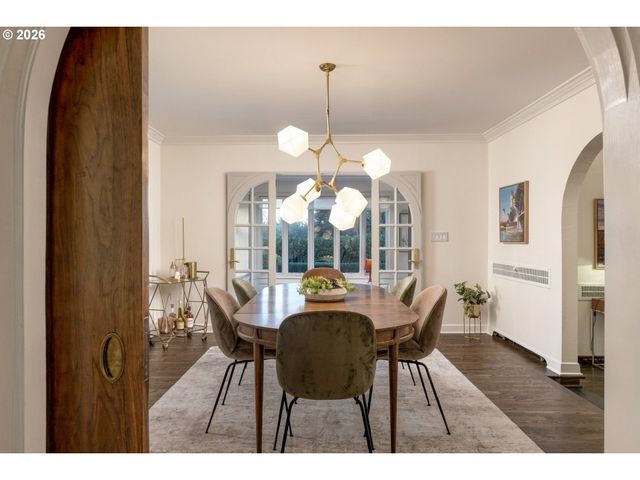 4422 Sw FAIRVIEW Blvd, Portland, OR 97221