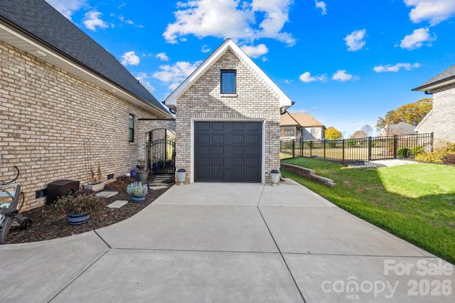 2983 Tavistock Lane, Lincolnton, NC 28092