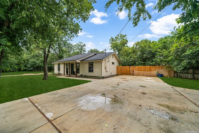 324 Ebner, Boerne, TX 78006