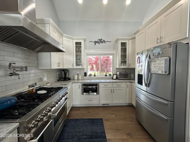 128 Gangway Lane, Manahawkin, NJ 08050
