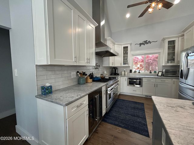 128 Gangway Lane, Manahawkin, NJ 08050