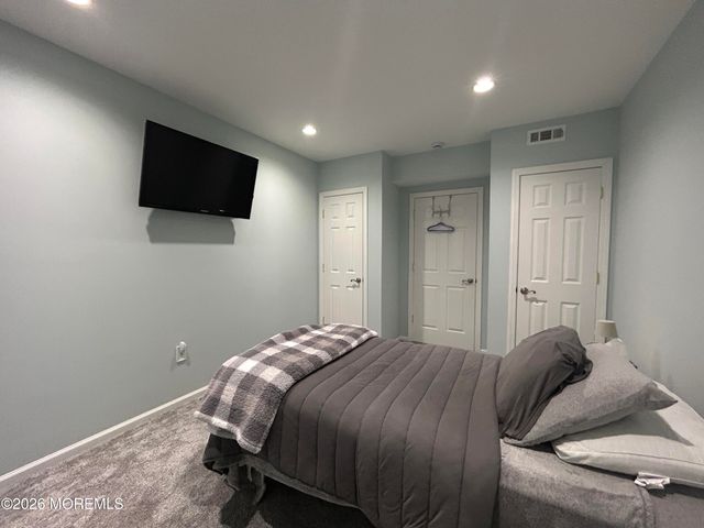 128 Gangway Lane, Manahawkin, NJ 08050