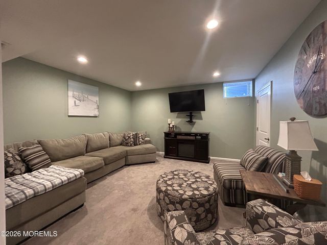 128 Gangway Lane, Manahawkin, NJ 08050