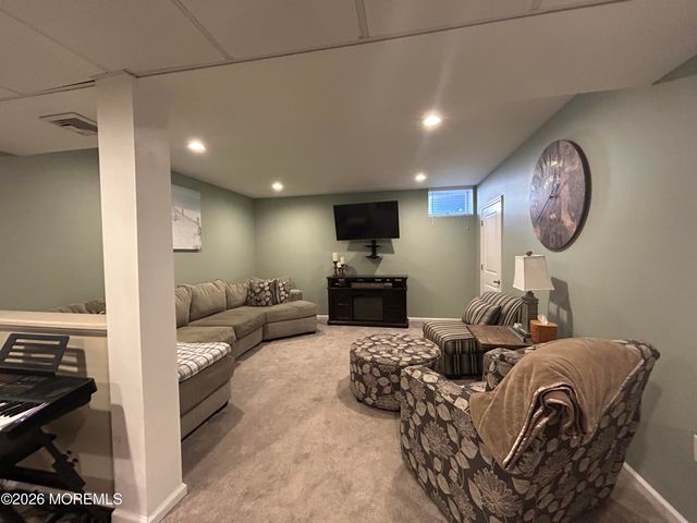 128 Gangway Lane, Manahawkin, NJ 08050