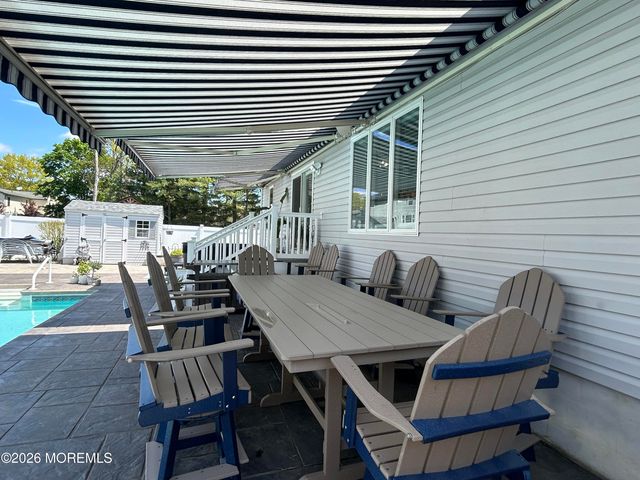 128 Gangway Lane, Manahawkin, NJ 08050