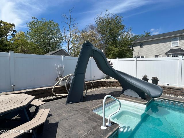 128 Gangway Lane, Manahawkin, NJ 08050