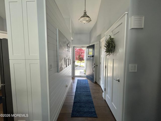 128 Gangway Lane, Manahawkin, NJ 08050