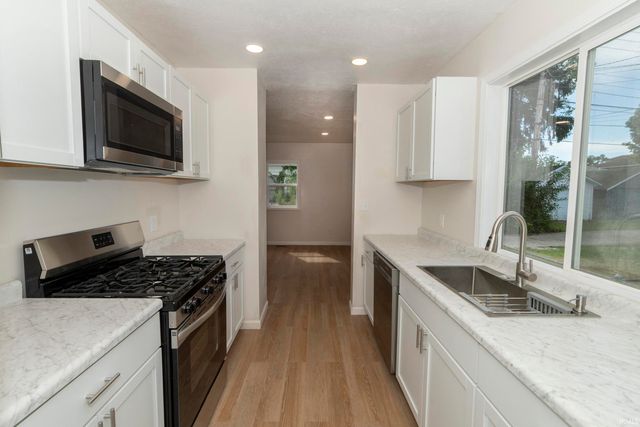 111 Campbell Street, Mishawaka, IN 46544