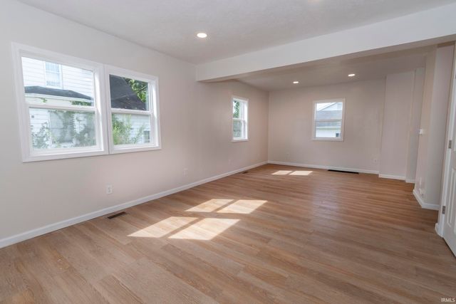 111 Campbell Street, Mishawaka, IN 46544