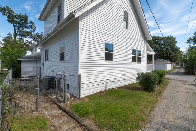 111 Campbell Street, Mishawaka, IN 46544