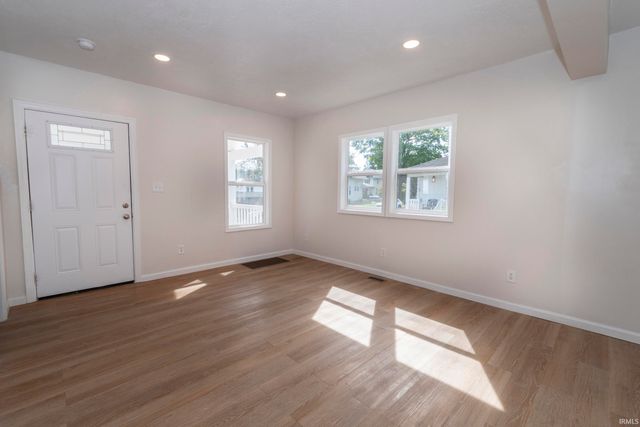 111 Campbell Street, Mishawaka, IN 46544