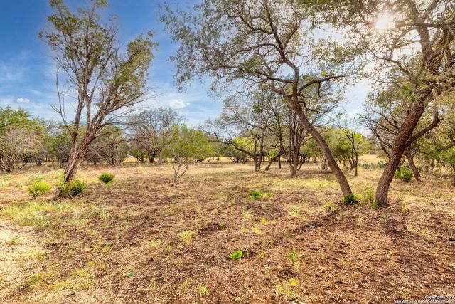 822 Mountain Valley, Concan, TX 78838