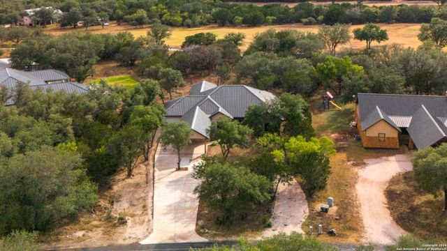 822 Mountain Valley, Concan, TX 78838