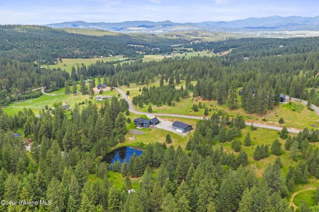 18568 W Heavens Gate RD, Post Falls, ID 83854