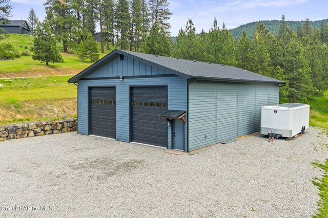 18568 W Heavens Gate RD, Post Falls, ID 83854