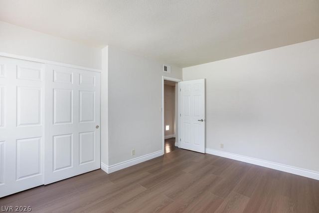 5081 River Glen Drive 127, Las Vegas, NV 89103