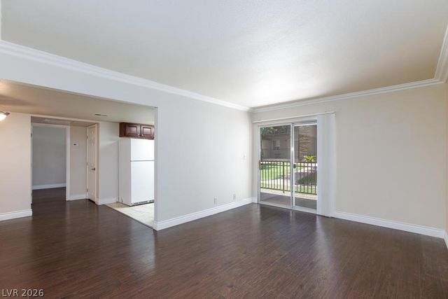 5081 River Glen Drive 127, Las Vegas, NV 89103
