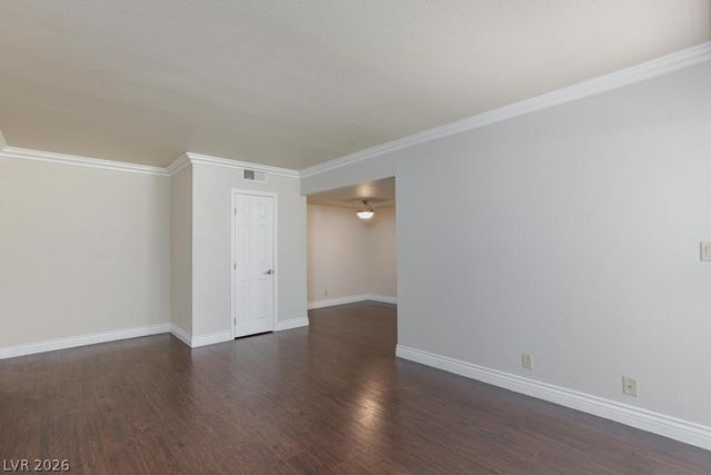 5081 River Glen Drive 127, Las Vegas, NV 89103