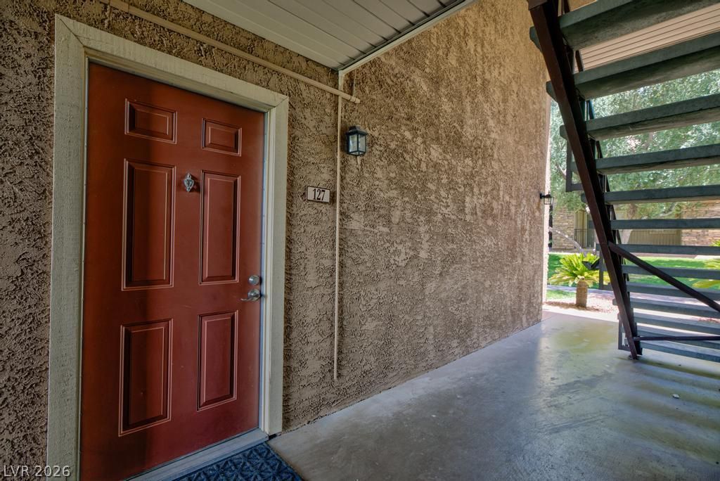 5081 River Glen Drive 127, Las Vegas, NV 89103